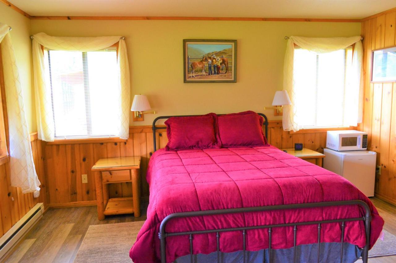 Twin Peaks Guest Ranch Βίλα Salmon Εξωτερικό φωτογραφία